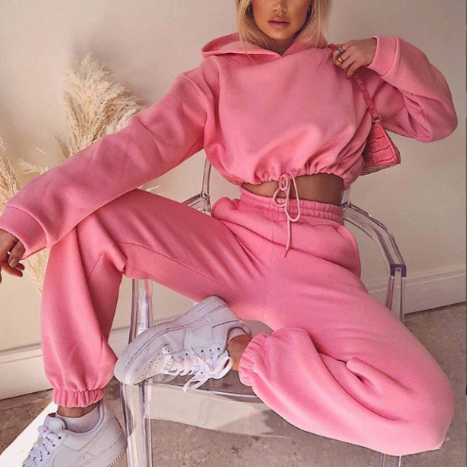 GINA OUTFIT